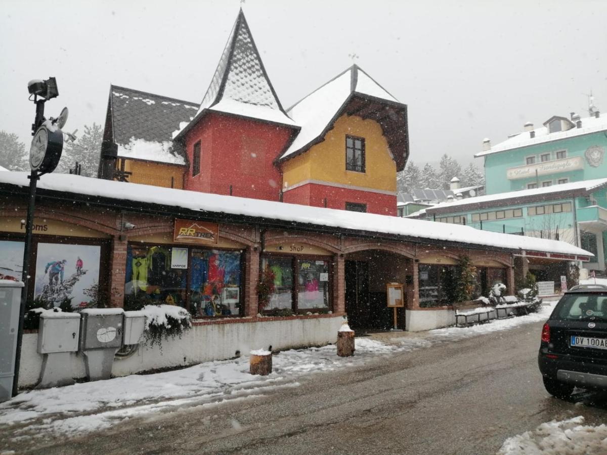 La Villetta Food & Drink Rooms For Rent - No Reception - LʼAquila Exterior foto