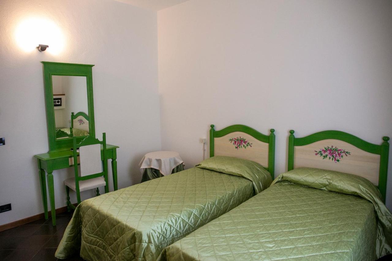 La Villetta Food & Drink Rooms For Rent - No Reception - LʼAquila Exterior foto