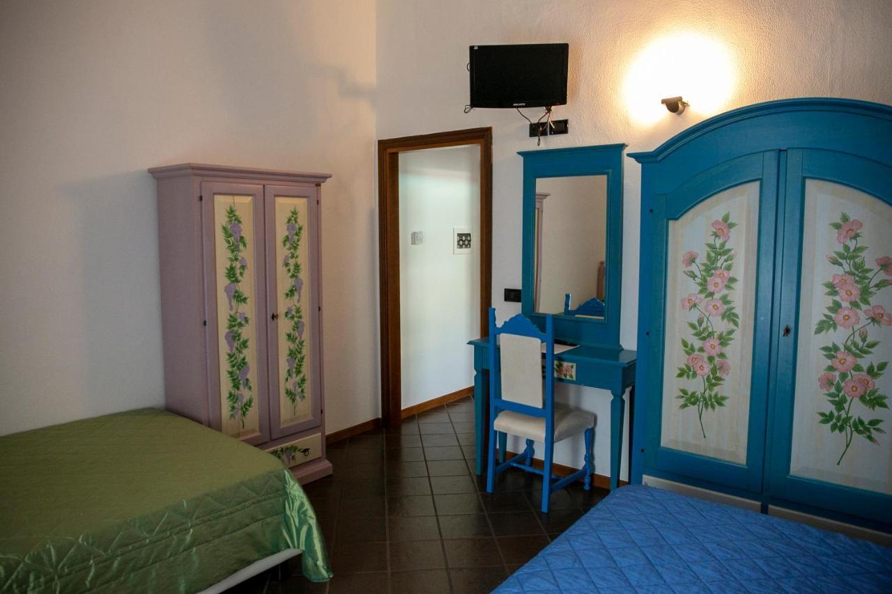 La Villetta Food & Drink Rooms For Rent - No Reception - LʼAquila Exterior foto